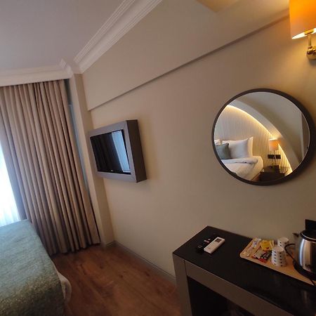 เทอแวน โฮเต็ล Hotel อิสตันบูล ภายนอก รูปภาพ