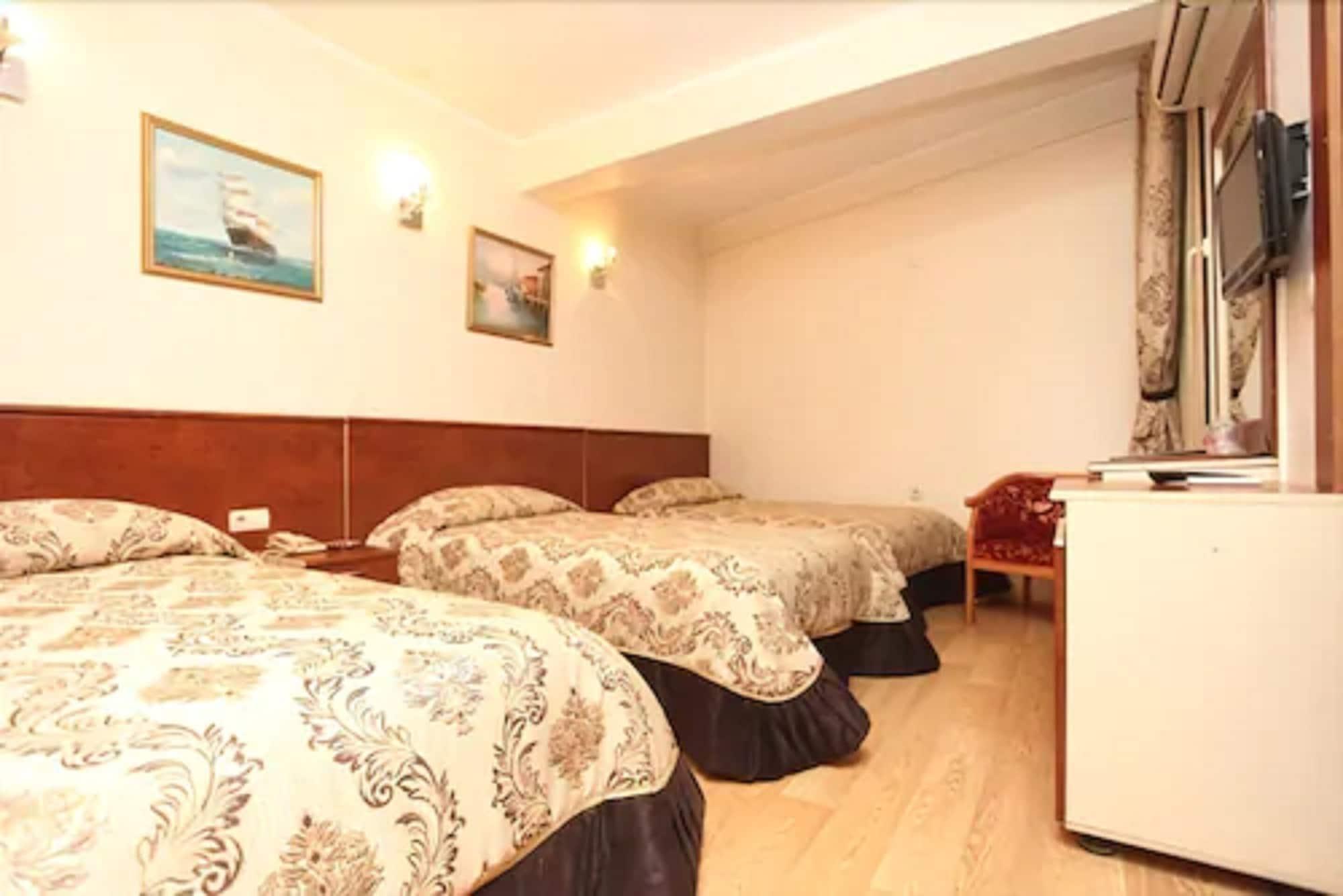 เทอแวน โฮเต็ล Hotel อิสตันบูล ภายนอก รูปภาพ