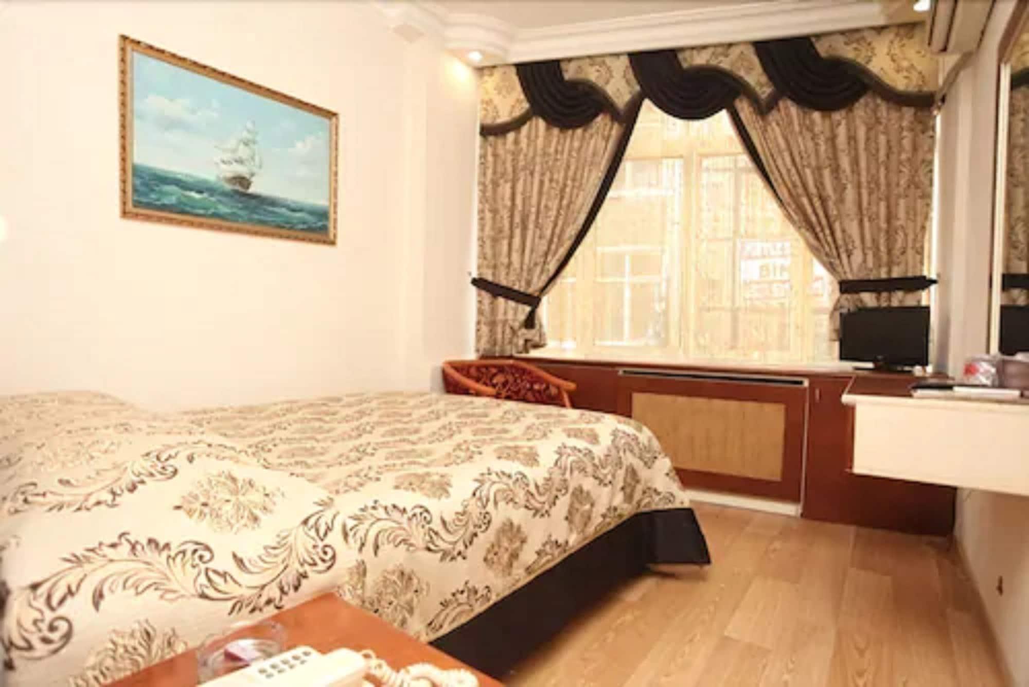 เทอแวน โฮเต็ล Hotel อิสตันบูล ภายนอก รูปภาพ