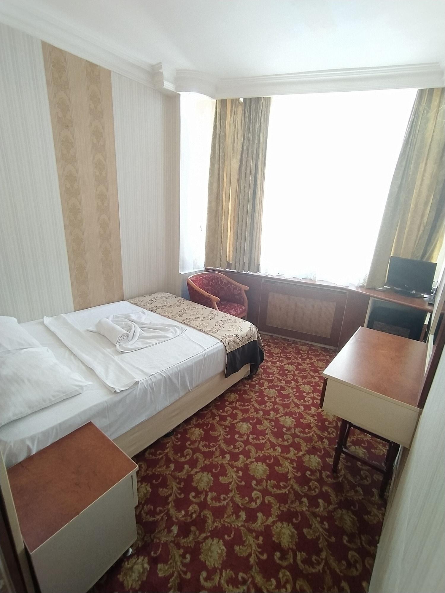 เทอแวน โฮเต็ล Hotel อิสตันบูล ภายนอก รูปภาพ