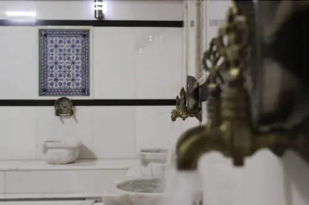 เทอแวน โฮเต็ล Hotel อิสตันบูล ภายนอก รูปภาพ